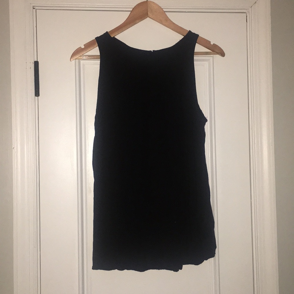 Old Navy high neck tank w/ small keyhole on back